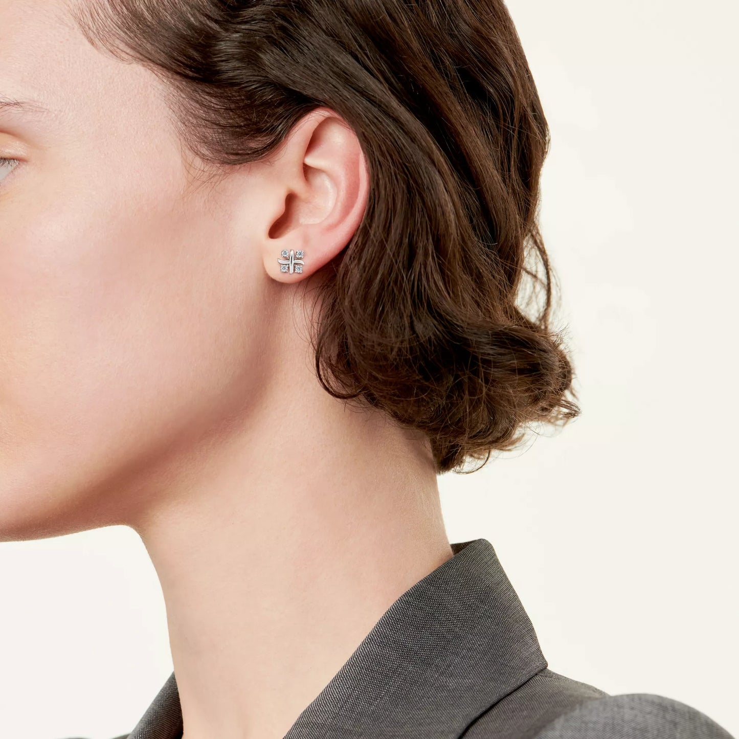 Sixteen Stone Platinum Diamond Studs