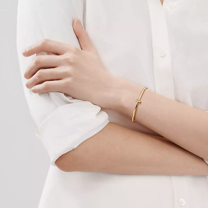 Narrow Diamond T1 Hinged Bangle