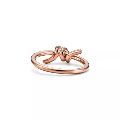 Knot Ring with Diamonds