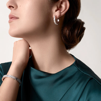 Love Hoops Earrings Medium Paved