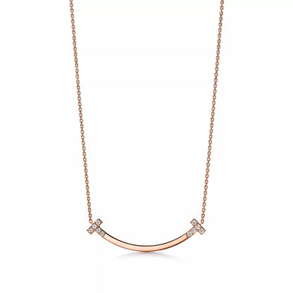 Smile Medium Pendant with Diamonds
