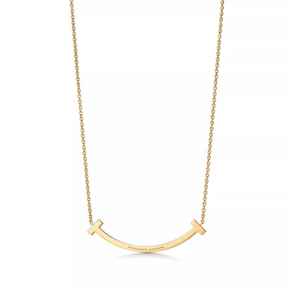 Smile Medium Pendant with Diamonds