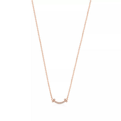 Smile Mini Pendant with Diamonds