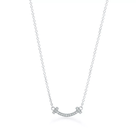 Smile Mini Pendant with Diamonds