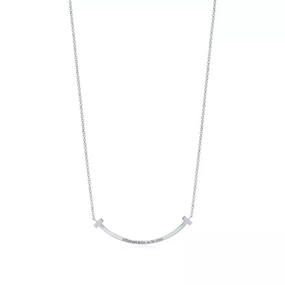 Smile Small Pendant with Diamonds